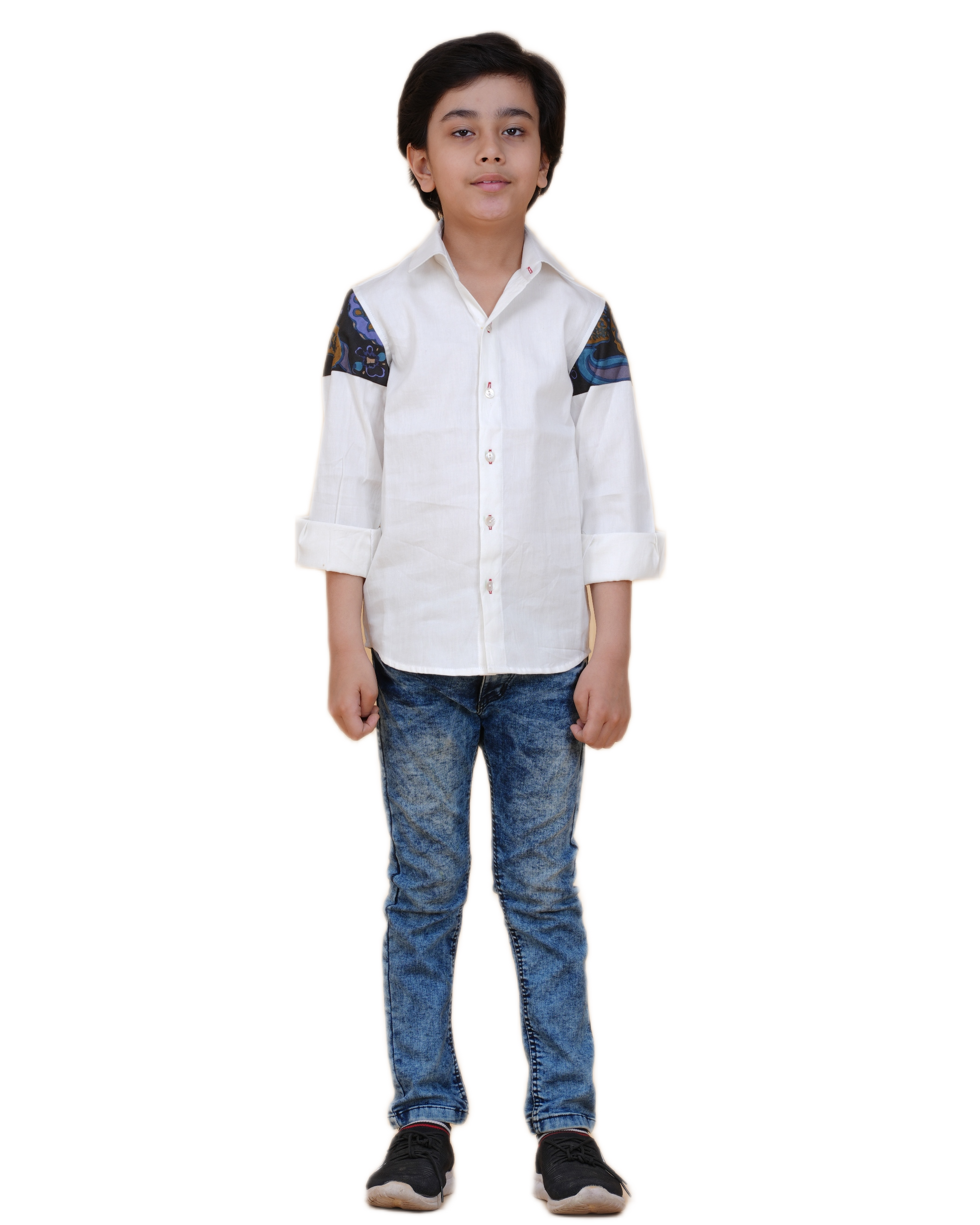 Fashionable White Cotton Shirt for Boys – Stylish Patch Print (Ages 5-12 Years)